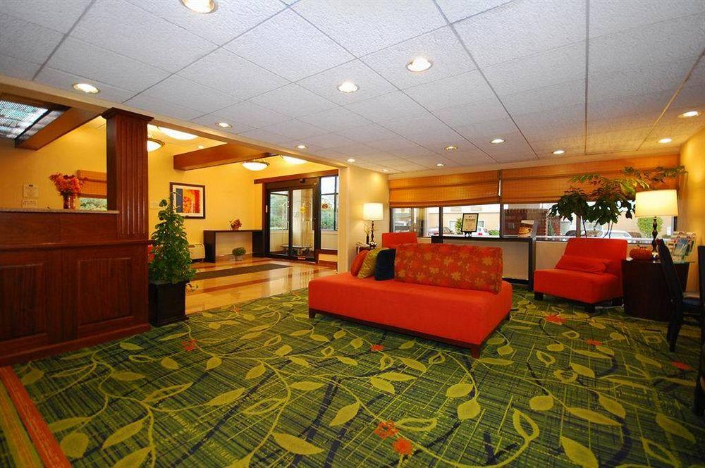 Fairfield Inn Boston Dedham Exterior photo