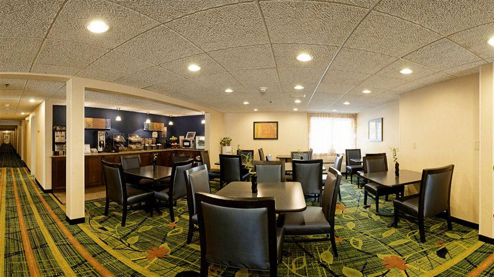 Fairfield Inn Boston Dedham Exterior photo