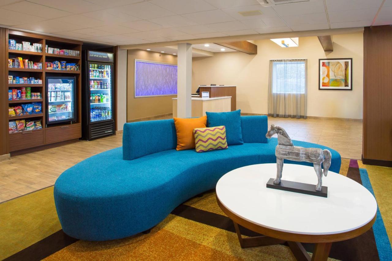 Fairfield Inn Boston Dedham Exterior photo