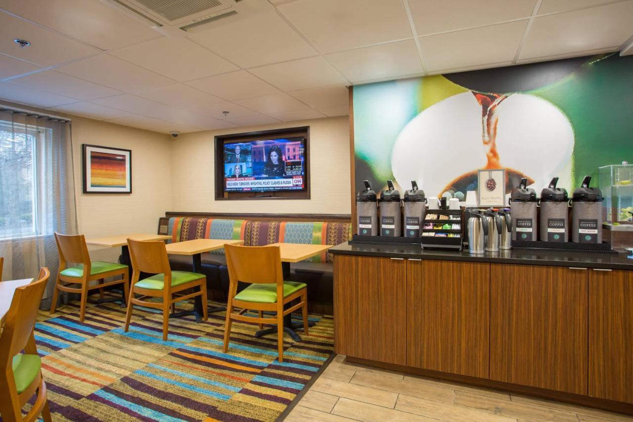 Fairfield Inn Boston Dedham Exterior photo